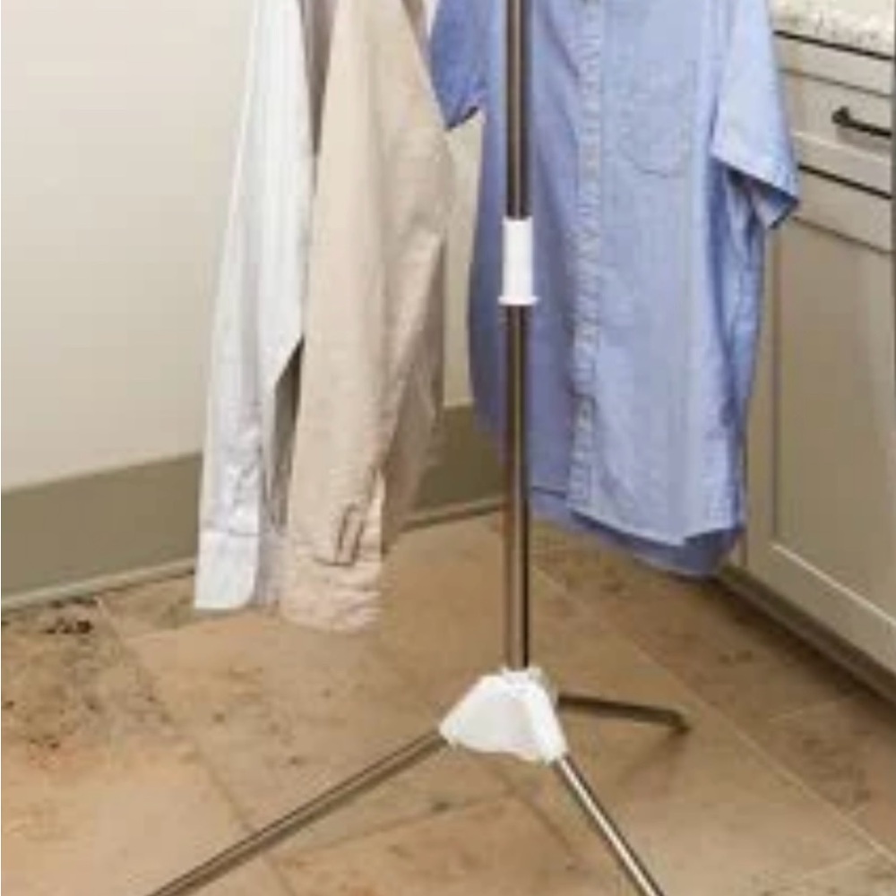 Clothing Hanger & Drying Rack - Picture 3 of 4